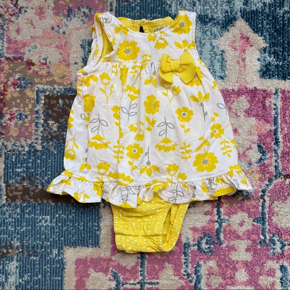 SOLD 🧁 5/$20 Child of Mine Made By Carters 3-6 - Picture 4 of 7